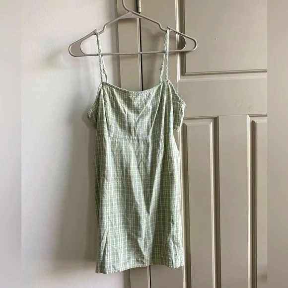 kendall and kylie cut out dress Light green Kendall & Kylie cut out dress